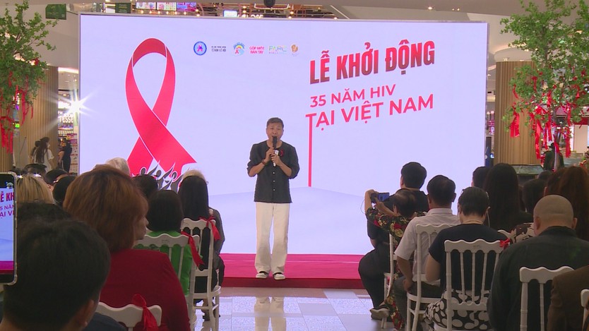 Chiến dịch kỷ niệm 35 năm phòng chống HIV/AIDS tại Việt Nam- Ảnh 1.