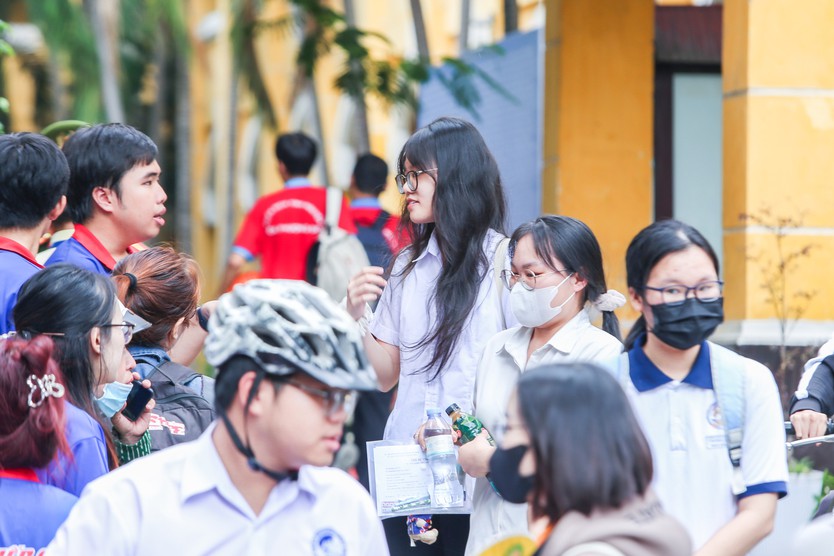 Xem ngay đáp án tất cả các môn thi tốt nghiệp THPT 2025- Ảnh 1.