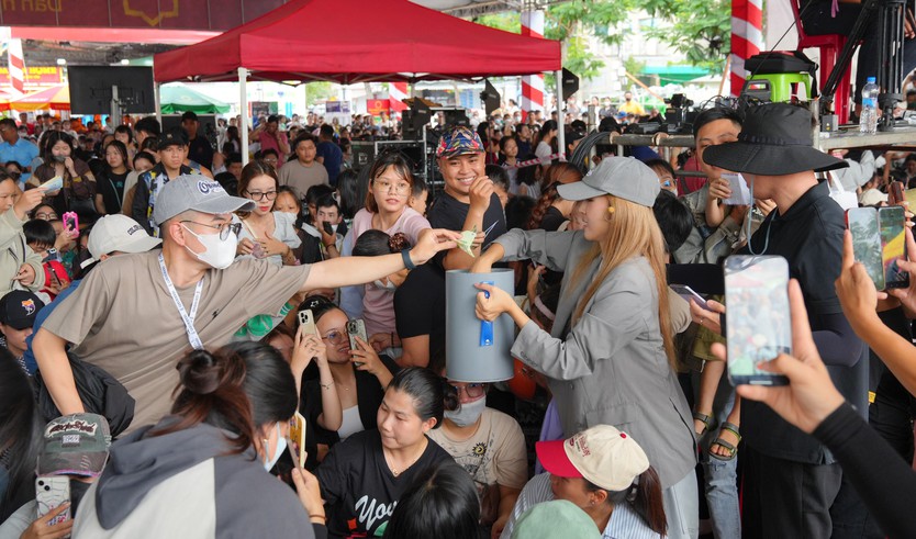 Kỷ lục mới: "Mái ấm gia đình Việt" trao hơn 3,2 tỉ tại điểm ghi hình Đà Nẵng - Ảnh 1.