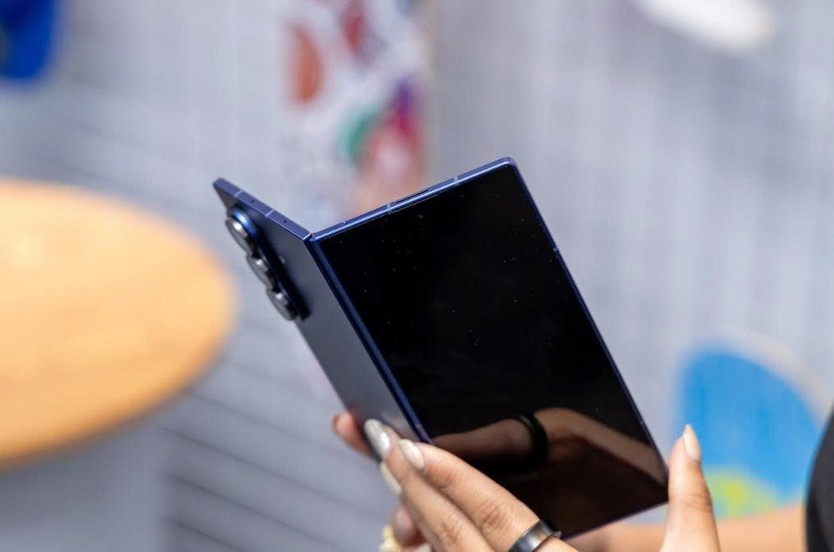 Galaxy Z Fold7 mỏng nhẹ đột phá, trải nghiệm A.I. vượt trội - Ảnh 4.