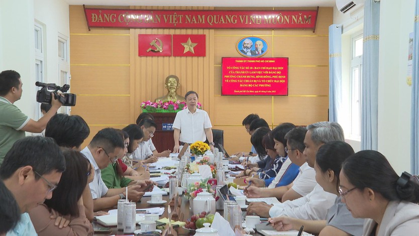 Lãnh đạo TP.HCM kiểm tra công tác chuẩn bị Đại hội các phường- Ảnh 1.