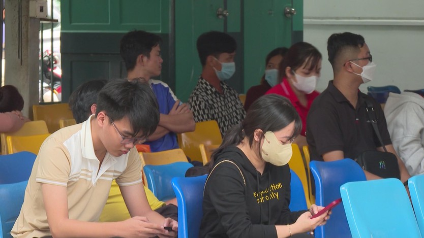 TP.HCM quyết liệt chấn chỉnh tình trạng "cò" bệnh viện - Ảnh 1.