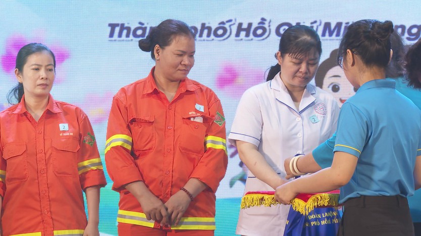 Công đoàn TP.HCM tiếp sức con em công nhân, chăm lo lao động khó khăn- Ảnh 8.
