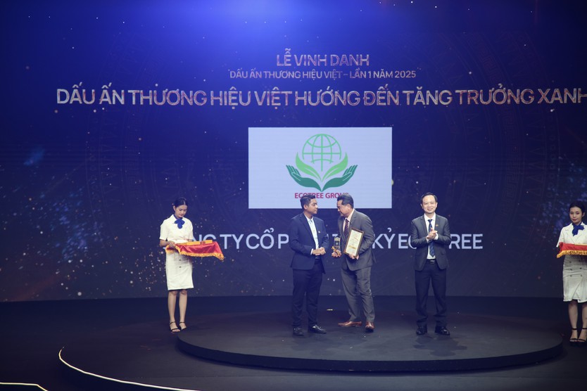 Made by Vietnam Day 2025 vinh danh Dấu Ấn Thương hiệu Việt Bản lĩnh và Thương hiệu Việt Tăng trưởng xanh Bền vững- Ảnh 12.