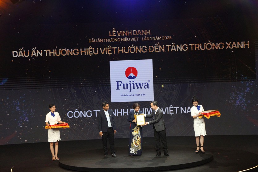Lễ Vinh danh Dấu ấn Thương hiệu Việt 2025: Khởi trình vinh quang của doanh nghiệp Việt- Ảnh 45.