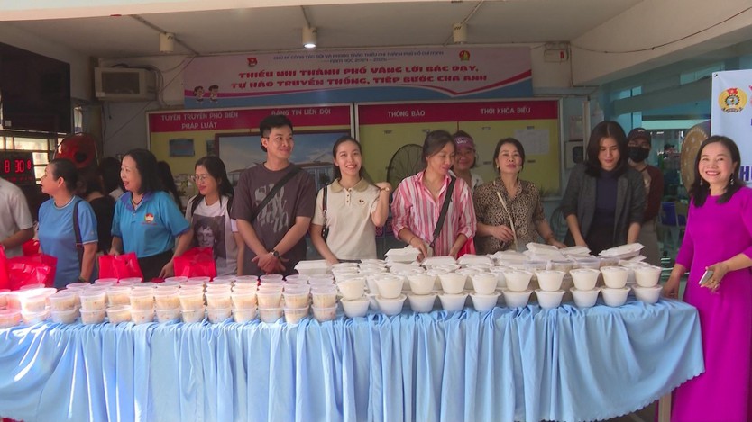 Chung tay, đồng lòng, đoàn kết vì người dân có hoàn cảnh khó khăn - Ảnh 4.