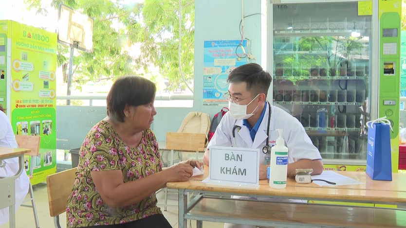 Chung tay, đồng lòng, đoàn kết vì người dân có hoàn cảnh khó khăn - Ảnh 5.