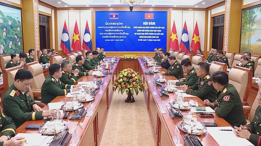 Thứ trưởng Bộ Quốc phòng Lào thăm chính thức Việt Nam, thúc đẩy hợp tác quốc phòng song phương - Ảnh 4.