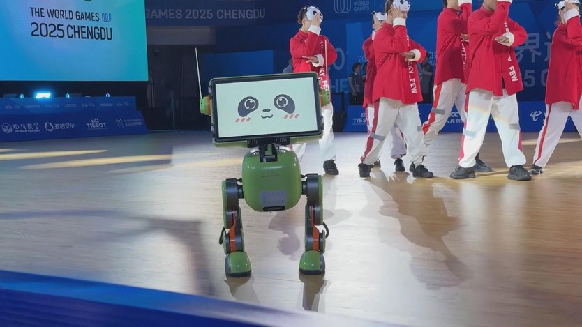 Trung Quốc: Thử nghiệm robot phụ trách giải trí tại World Games 2025 - Ảnh 1.