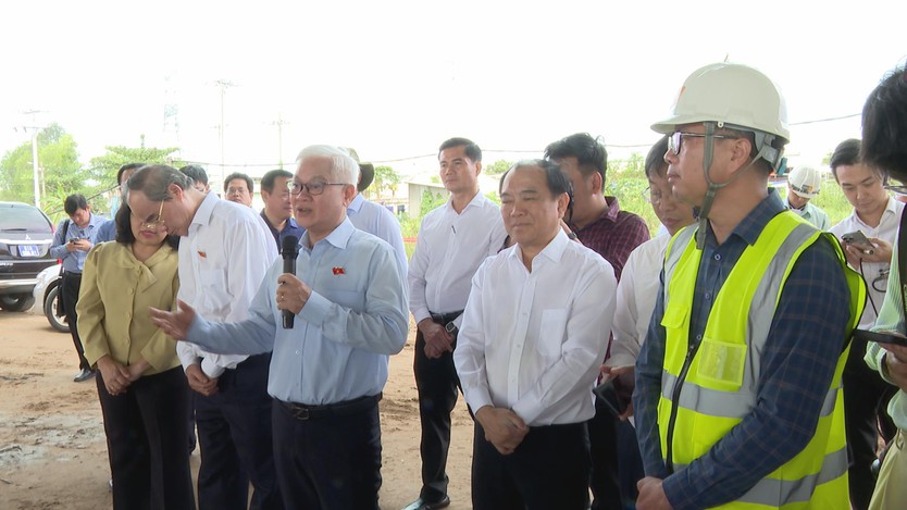 Đoàn ĐBQH TP.HCM kiểm tra dự án Vành đai 3 và kênh Tham Lương- Ảnh 2.