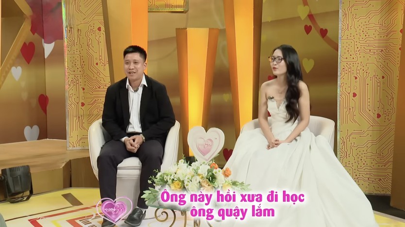 Lời tỏ tình qua tin nhắn và 7 điều kiện hẹn hò đầy bất ngờ - Ảnh 1.