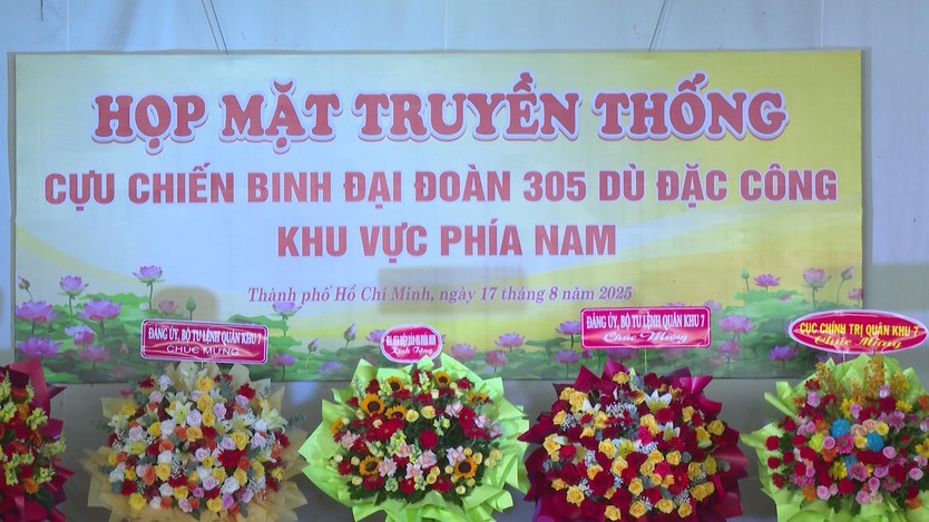 Cựu chiến binh Đại đoàn 305 Dù Đặc công giữ vững tinh thần Bộ đội Cụ Hồ - Ảnh 1.