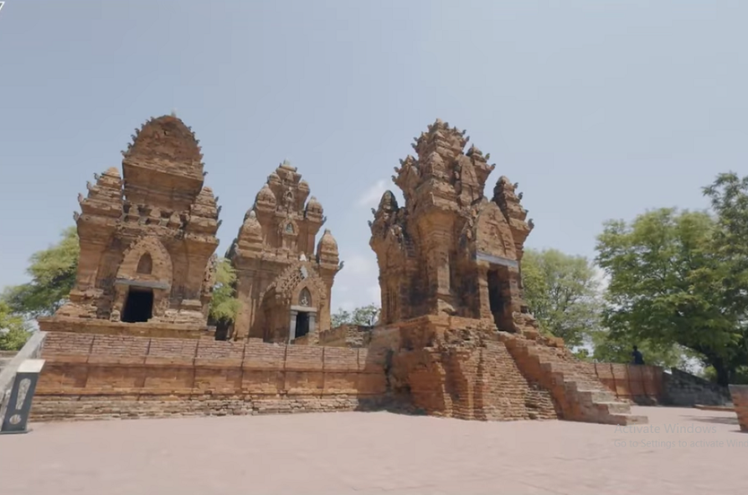 Về thăm làng Chăm Hữu Đức - Ảnh 1.