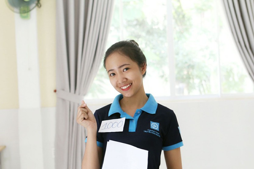 Khánh Linh: Dấn thân để chạm tới đam mê MC truyền hình  - Ảnh 1.