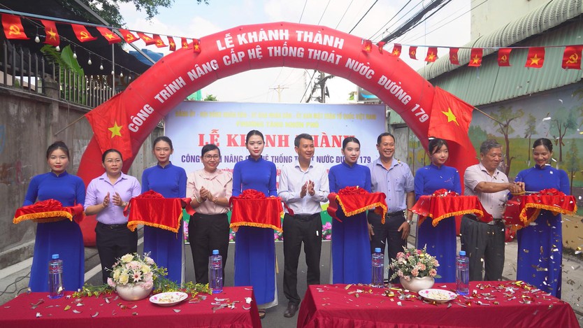 Phường Tăng Nhơn Phú khởi công và khánh thành các công trình giao thông chào mừng Đại hội đại biểu Đảng bộ phường lần thứ Nhất, nhiệm kỳ 2025 - 2030 - Ảnh 3.