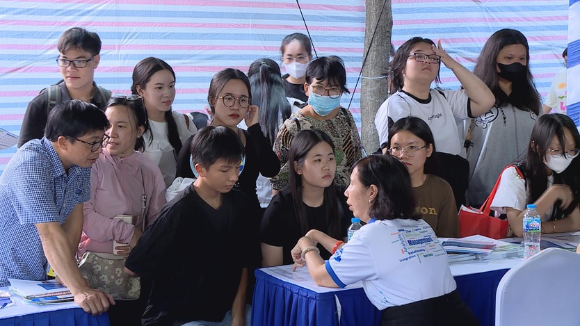 Hơn 7,6 triệu nguyện vọng, Bộ GD&ĐT siết chặt quy trình công bố điểm chuẩn - Ảnh 3.