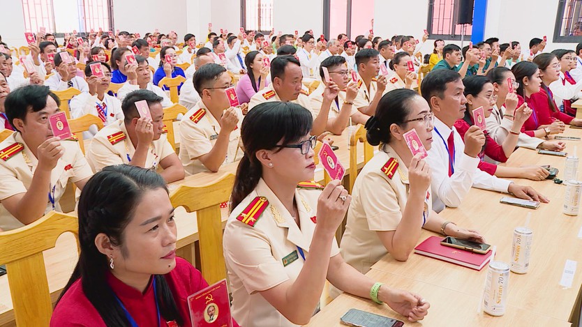 Đại hội đại biểu Đảng bộ xã Bình Lợi lần thứ I- Ảnh 2.