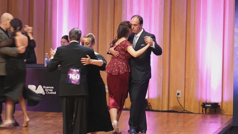 Vũ điệu Tango khuấy động thủ đô Buenos Aires của Argentina - Ảnh 3.