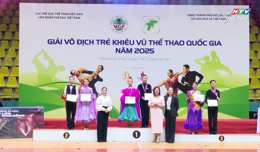 Khiêu vũ thể thao trẻ 2025: Sôi động từ sân chơi quốc gia đến Cúp toàn quốc - Ảnh 1.