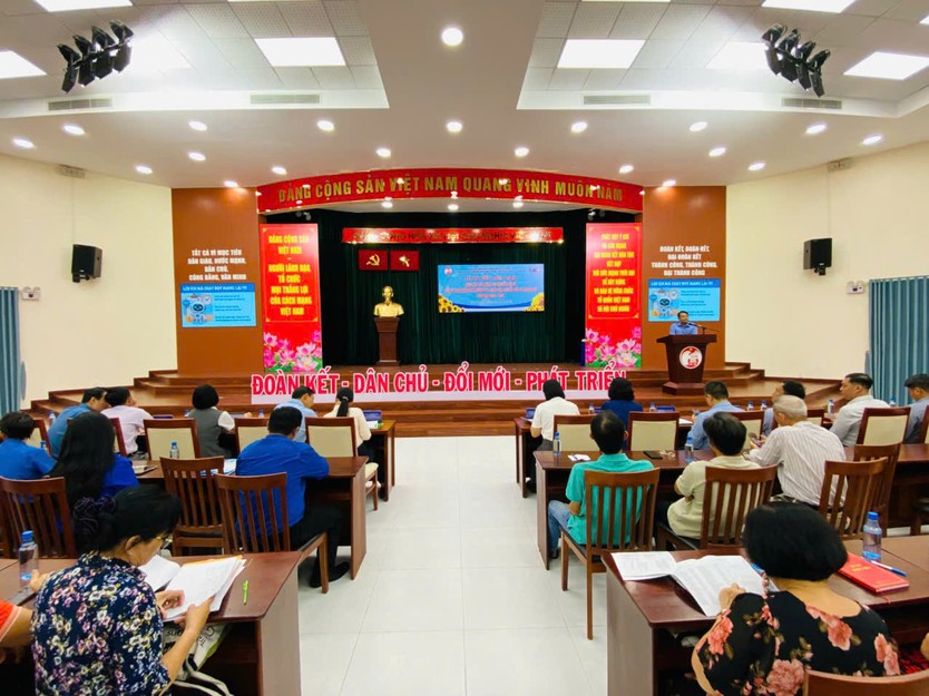 Ký kết Kế hoạch liên tịch về chuyển đổi số giữa Trung tâm Chuyển đổi số TP.HCM và UBND phường Hòa Hưng - Ảnh 1.