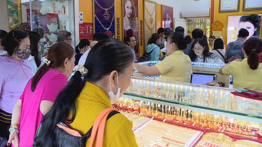 Xóa bỏ độc quyền sản xuất vàng miếng: Kỳ vọng minh bạch và bình ổn thị trường vàng - Ảnh 7.