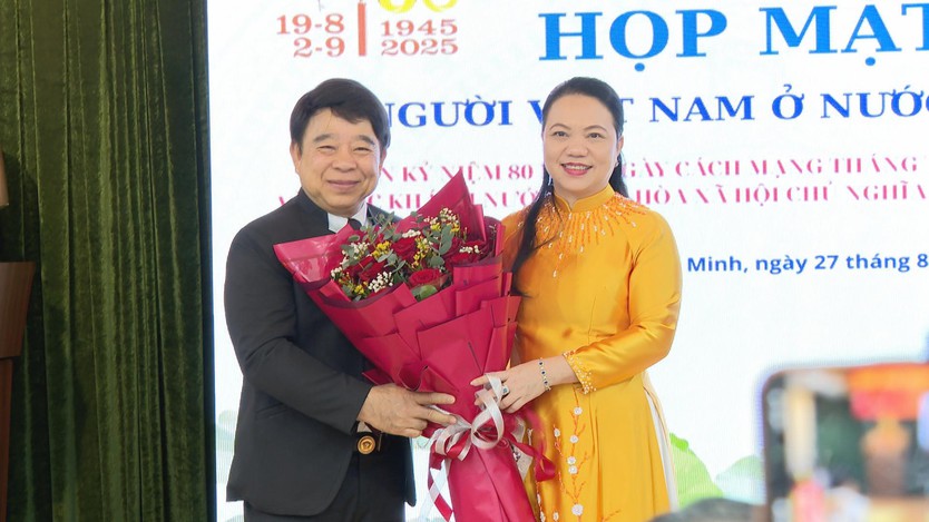 TP.HCM tổ chức họp mặt người Việt Nam ở nước ngoài - Ảnh 2.