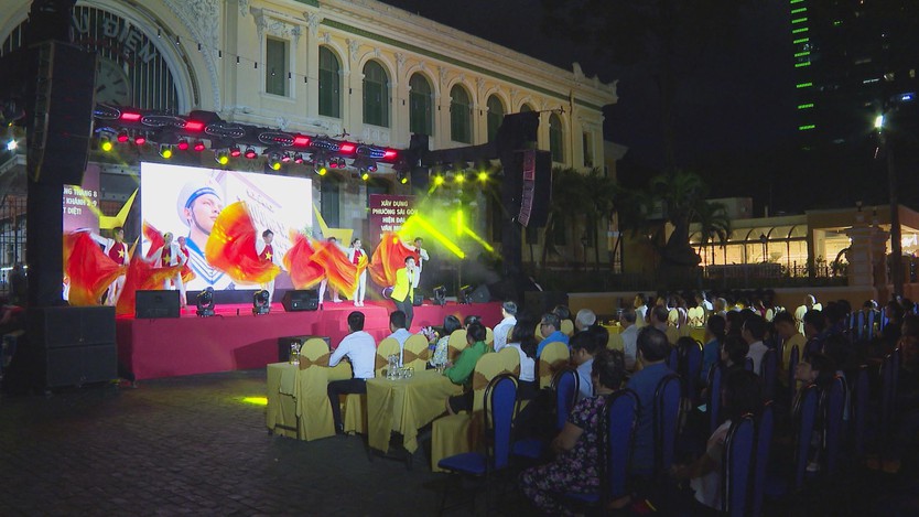 Phường Sài Gòn tổ chức chương trình nghệ thuật đặc sắc chào mừng Quốc Khánh - Ảnh 3.