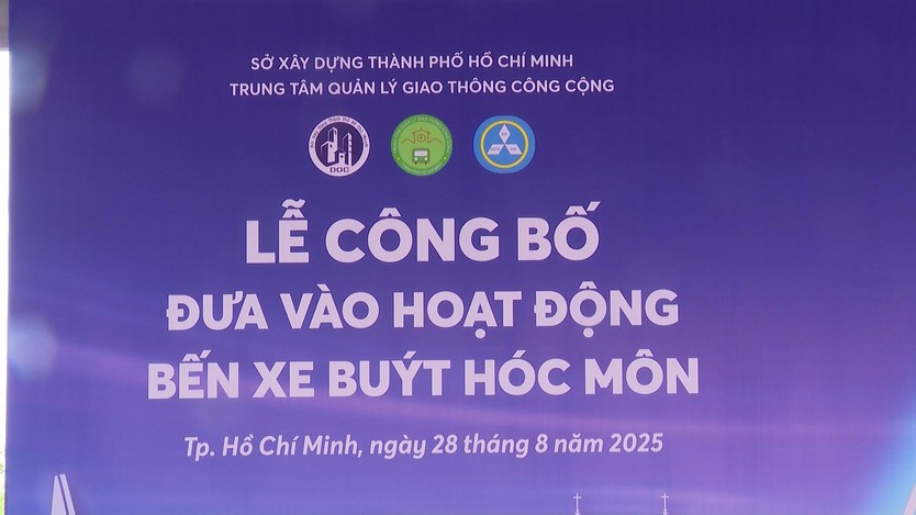 Khai trương bến xe buýt Hóc Môn – Điểm đậu mới khu Tây Bắc TP.HCM - Ảnh 1.