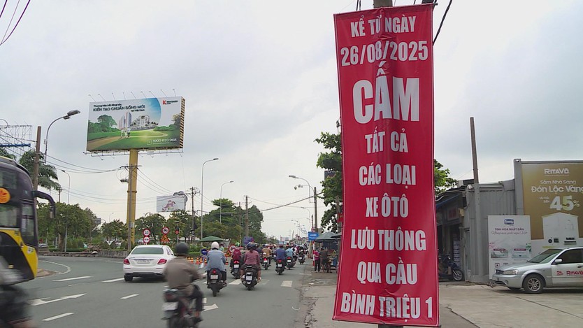 TP.HCM: Nâng tĩnh không cầu Bình Triệu 1, giao thông vẫn ổn định nhờ phân luồng hợp lý- Ảnh 2.