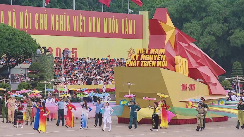 Hùng tráng lễ tổng duyệt chương trình diễu binh, diễu hành kỷ niệm 80 năm Quốc khánh - Ảnh 6.