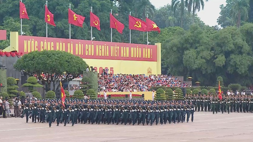 Hùng tráng lễ tổng duyệt chương trình diễu binh, diễu hành kỷ niệm 80 năm Quốc khánh - Ảnh 10.