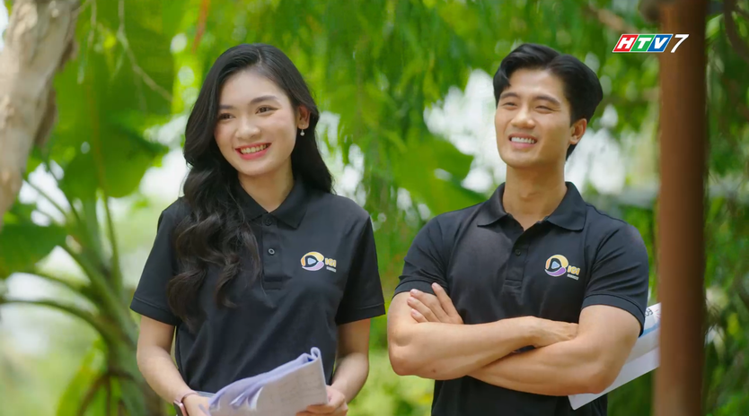 Ông bà gánh còng lưng: Nhật cố giải mã hành tung của Ông Cố xuyên không - Ảnh 2.