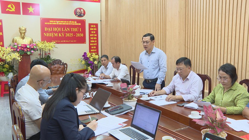 Đoàn công tác Bộ Công Thương làm việc tại xã Tân Vĩnh Lộc về triển khai phân cấp, phân quyền lĩnh vực công nghiệp và thương mại - Ảnh 1.