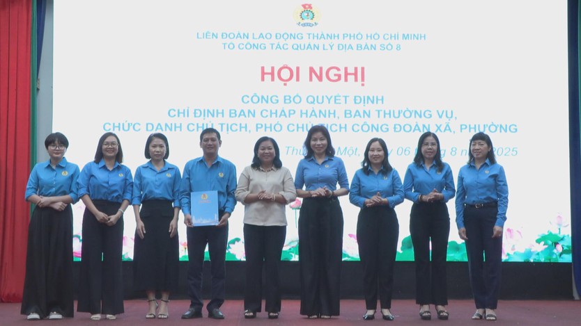 Liên đoàn Lao động TP.HCM kiện toàn tổ chức Công đoàn các xã, phường khu vực Bình Dương cũ - Ảnh 4.