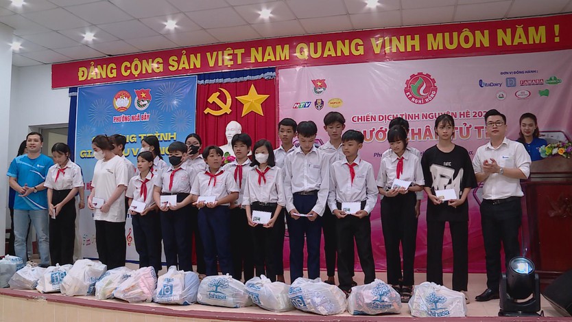 Hành trình “Bước chân tử tế” - Ảnh 2.