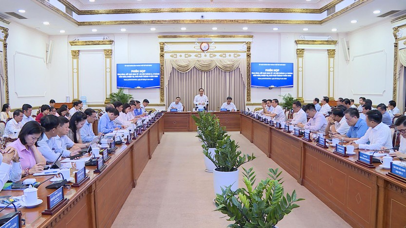 Nhiều gam màu sáng trong kết quả phát triển kinh tế - xã hộI TP.HCM 8 tháng đầu năm 2025 - Ảnh 4.