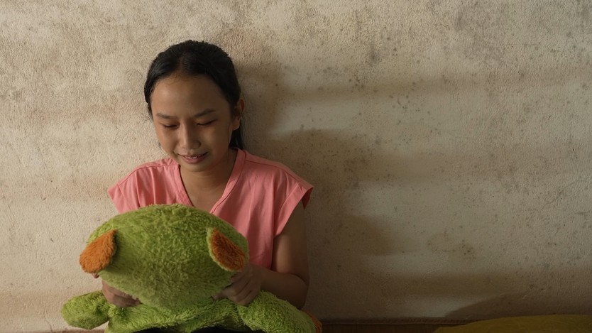 Quỳnh Chi trầm cảm vì mất cha, mẹ làm xa, anh trai khiếm khuyết - Mái ấm gia đình Việt - Ảnh 2.