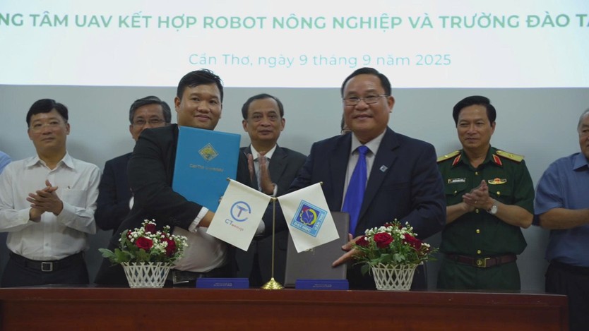 CT Group hợp tác Đại học Cần Thơ đào tạo phi công UAV và phát triển nông nghiệp thông minh- Ảnh 4.