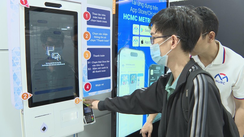 Metro số 1: Bến Thành - Suối Tiên ngưng bán vé giấy có mã QR tại quầy vé- Ảnh 1.