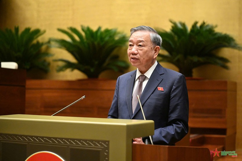 Người dân sẽ được khám sức khỏe miễn phí hằng năm từ 2026, hướng tới miễn viện phí cơ bản vào 2030 - Ảnh 1.
