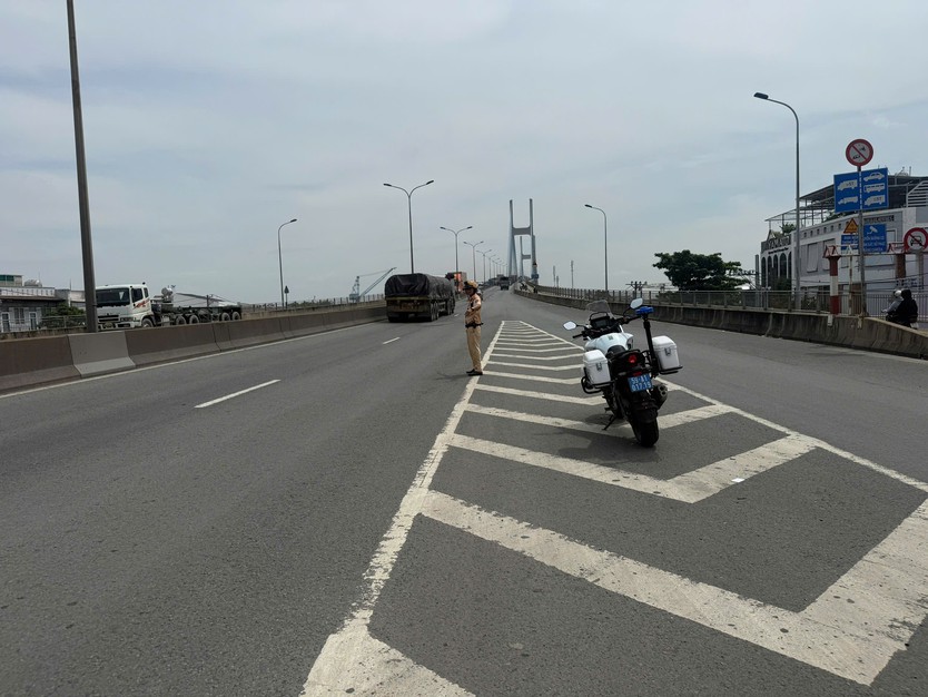 Điều chỉnh tổ chức giao thông trên đường Võ Chí Công,  phường Cát Lái, TP.HCM- Ảnh 1.