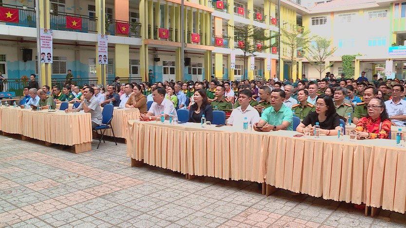 Phong trào “Bình Trưng muôn sắc hoa” chính thức được phát động- Ảnh 6.