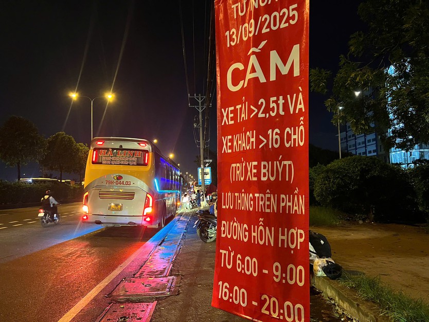 Xe khách vi phạm tràn lan ở cửa ngõ phía đông TP.HCM- Ảnh 13.