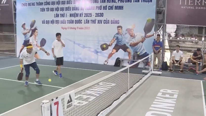 Giải pickleball chào mừng Đại hội Đại biểu Đảng bộ TP.HCM - Ảnh 1.