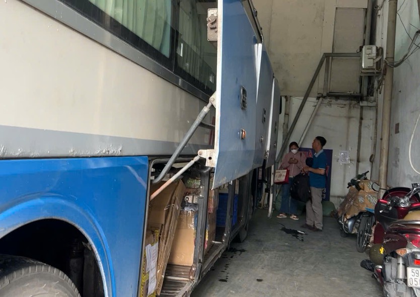 Xe khách vi phạm tràn lan ở cửa ngõ phía đông TP.HCM- Ảnh 16.