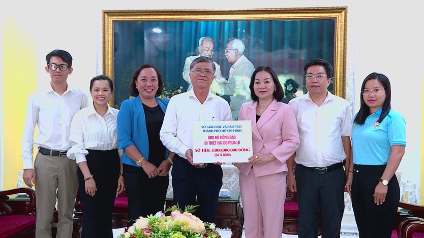 Sở Giáo dục và Đào tạo TP.HCM ủng hộ đồng bào miền Bắc bị ảnh hưởng mưa lũ - Ảnh 2.