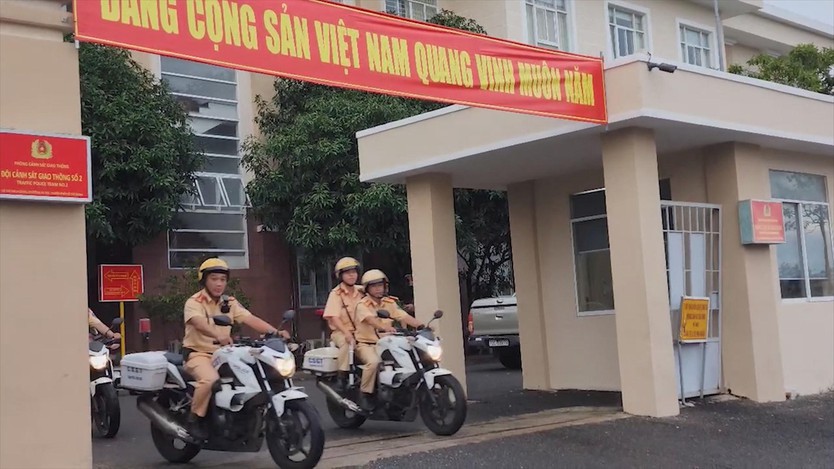 TP.HCM phát động “Tháng an toàn đến trường” nhằm nâng cao ý thức giao thông cho học sinh - Ảnh 4.