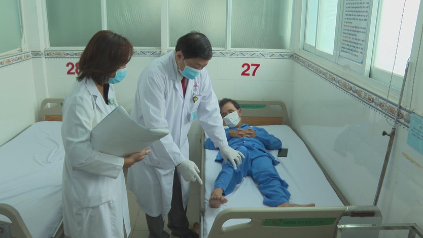 Điều trị thành công cho bệnh nhân có vết thương nhiễm trùng kéo dài - Ảnh 1.