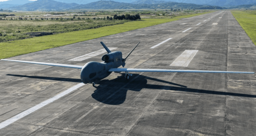 Lãnh đạo Triều Tiên thị sát thử nghiệm UAV - Ảnh 2.
