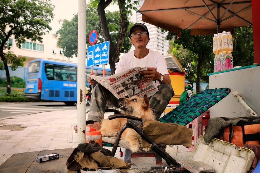 Giữa ngày Tết Độc lập, vẫn có những nhịp sống lặng lẽ mưu sinh - Ảnh 7.